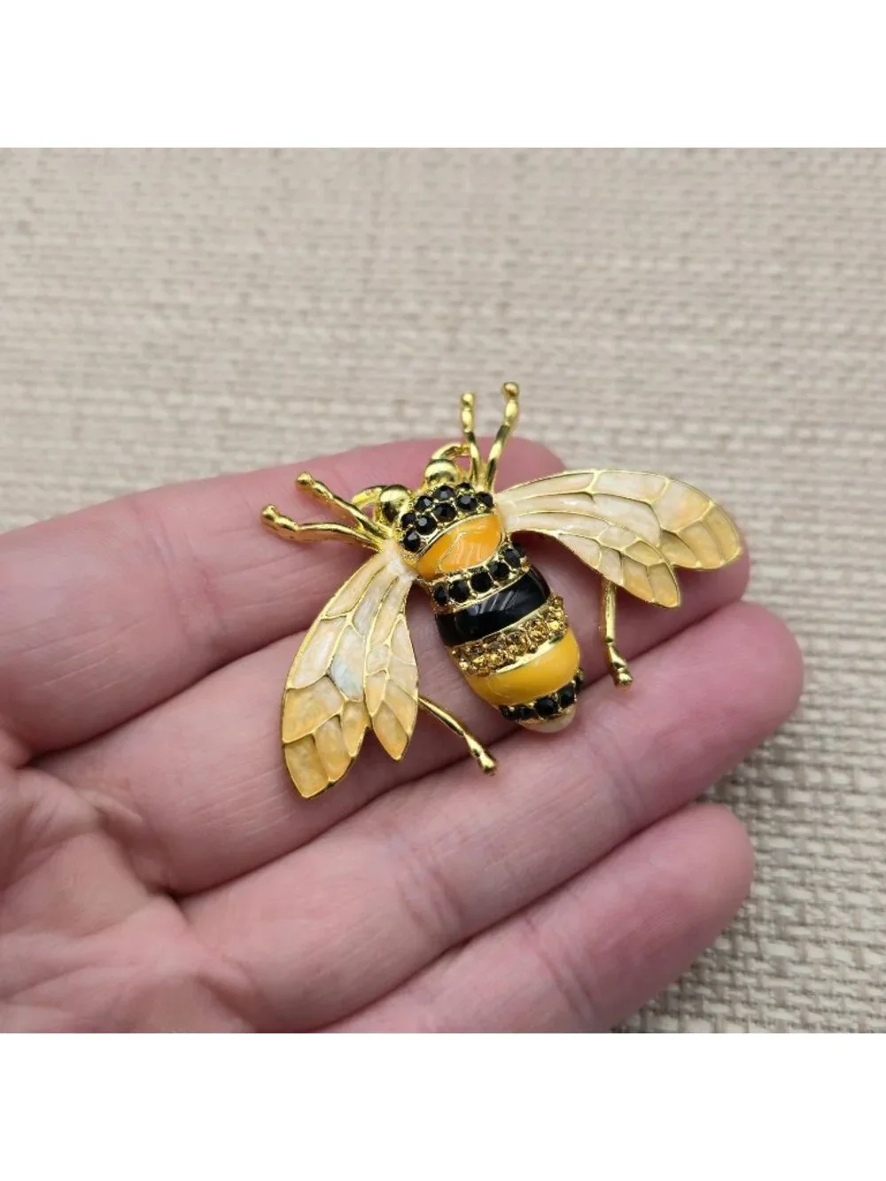 Vintage Enamel Bumblebee - Gold Tone Rhinestone Honeybee Insect Pin Brooch A8058